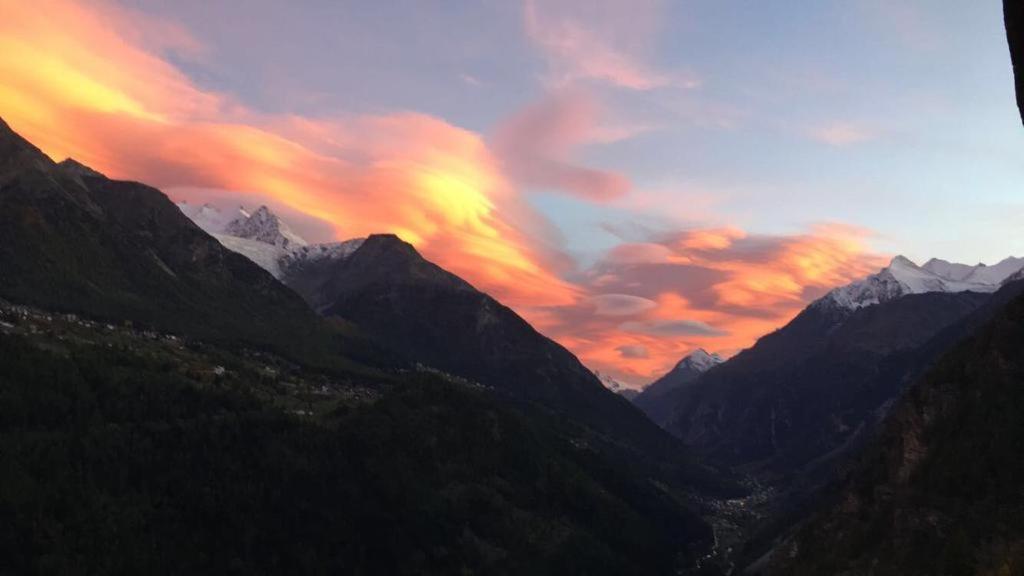 Bergbeiz Morgenrot B&B Embd ภายนอก รูปภาพ